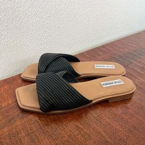 Steve Madden Limitt Slide Sandal Shoes Black Minimalist Resort Preppy Sz 7.5